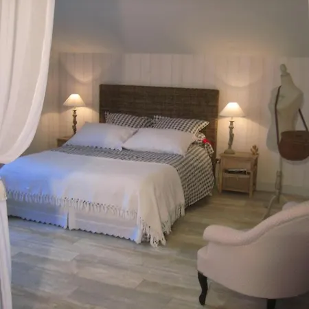Les Pierres Blanches Bed & Breakfast Bonneuil-Matours